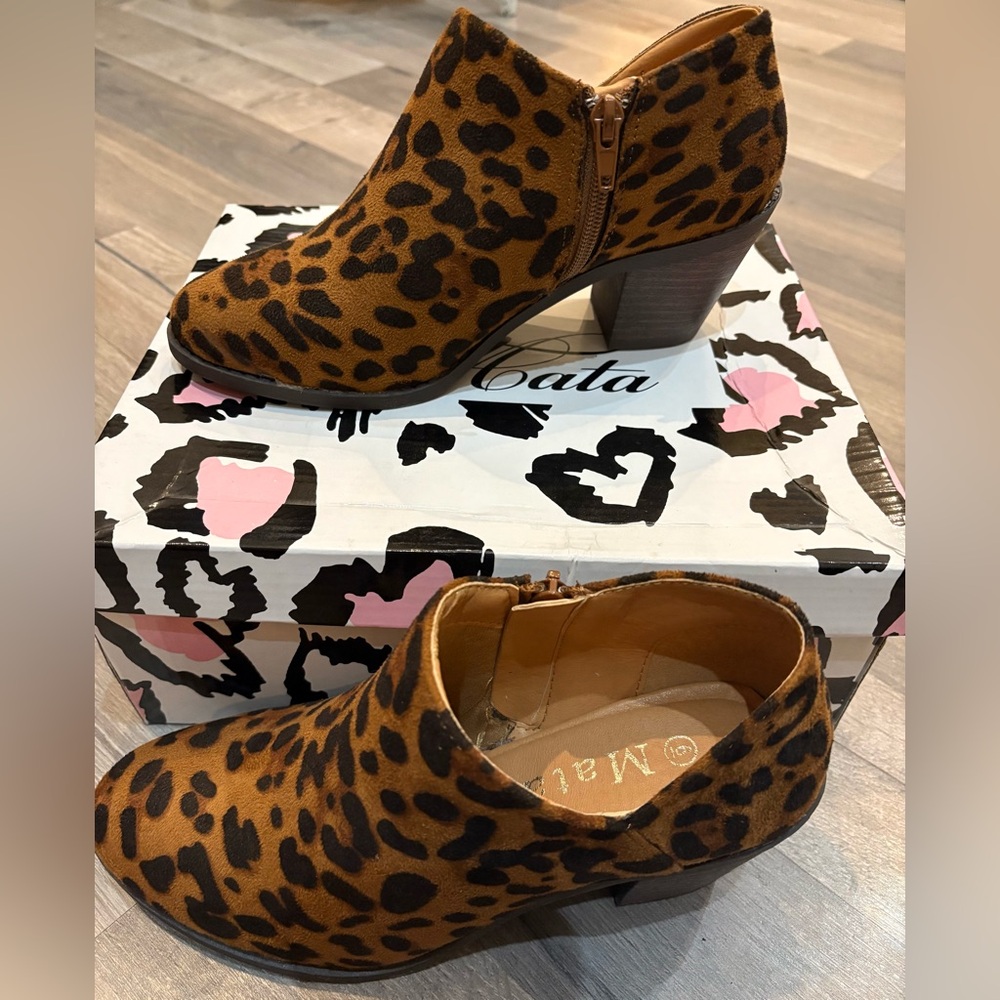 New in Box Valentina Leopard Print Ankle Booties